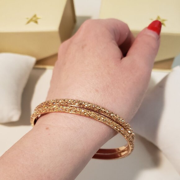 Pamela Anderson Bracelet Set - Picture 4 of 6